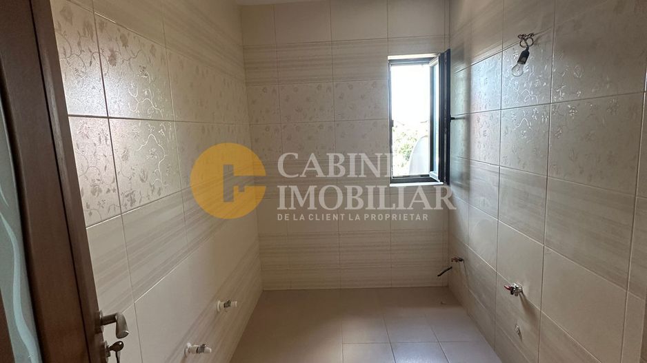 2 CAMERE DECOMANDAT - ETAJ INTERMEDIAR - VALEA LUPULUI - Poză 4