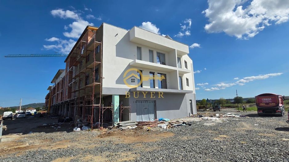 Penthouse cu 3 camere si terasa 60.20mp- Selimbar, panorama spre munti - Poză 2