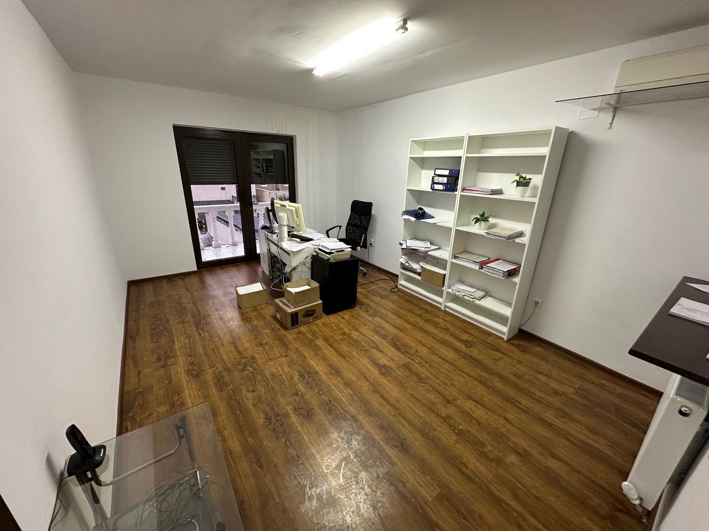 Cladire pretabila spațiu birouri/ clinica - Poză 8