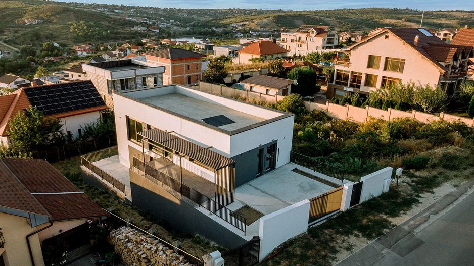 Vilă nouă design mediteranean, proiect deosebit și panoramă- 285.000 E - Poză 5