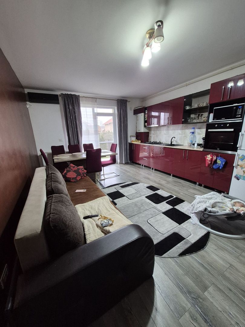 Giroc | 3 Camere | Curte proprie | Mobilat si utilat | Loc de parcare - Poză 1