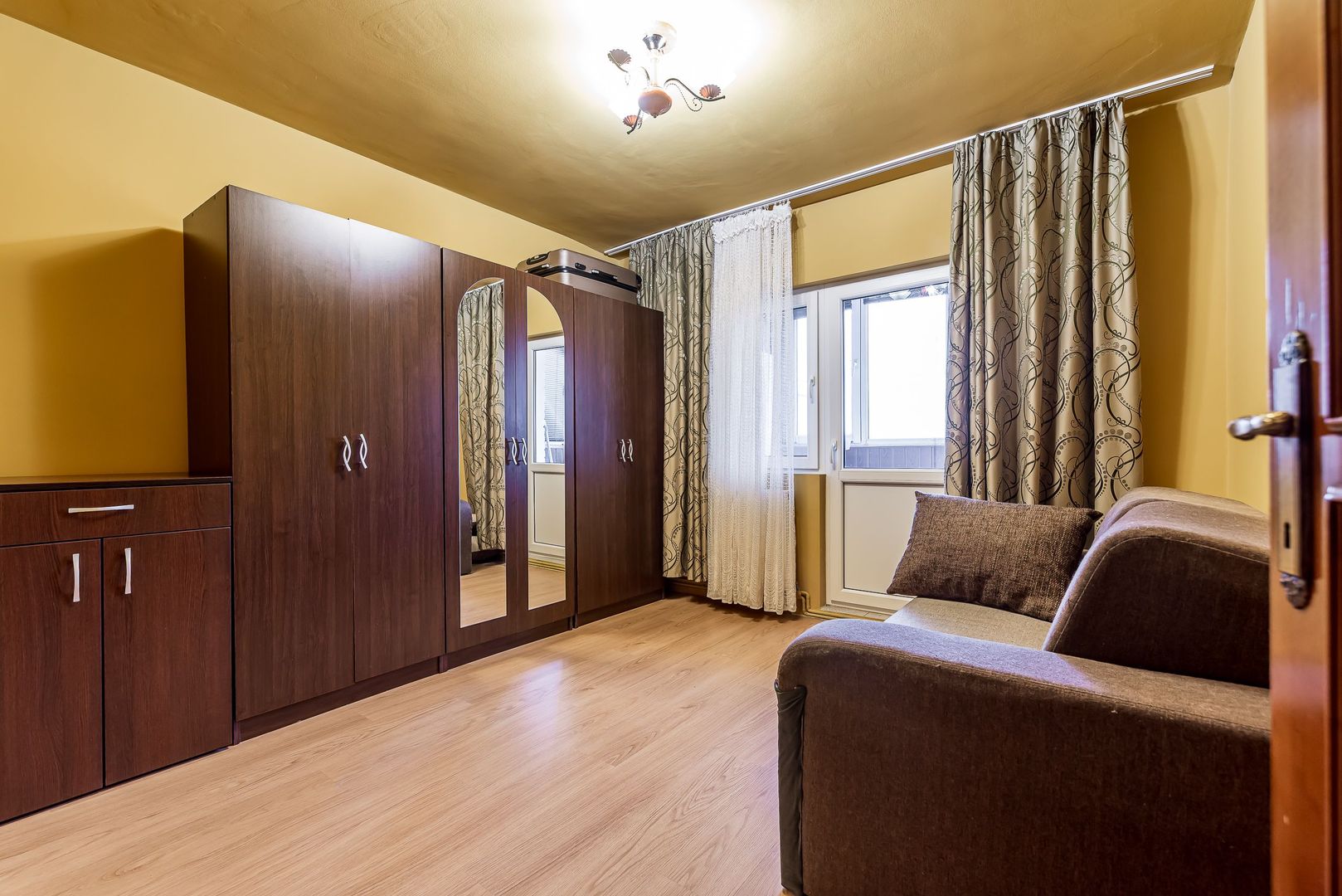 Apartament 3 camere decomandate cu 2 balcoane, lângă Malul Mureșului - Poză 4