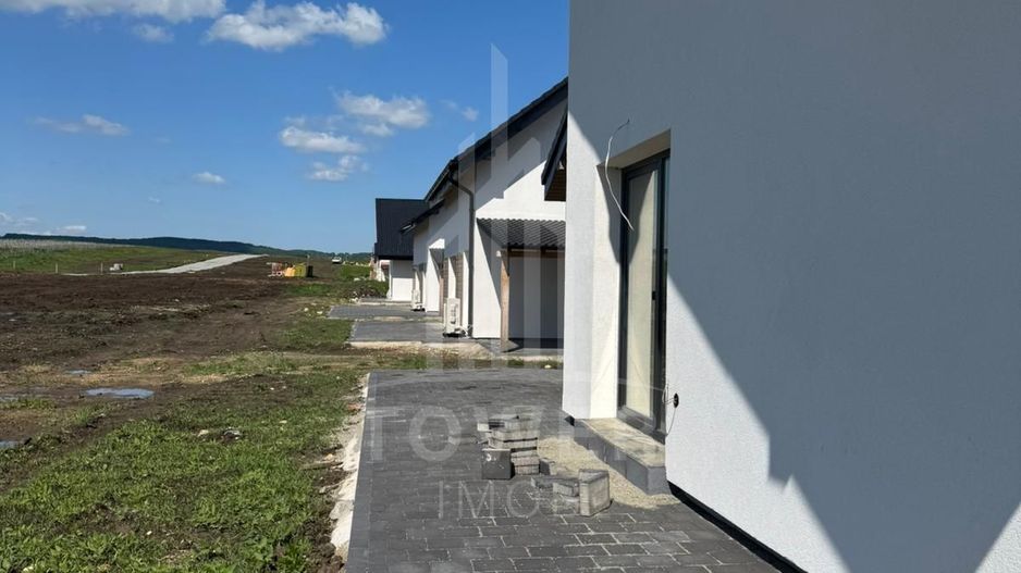 Casă Tip Duplex INDEPENDENTĂ ENERGETIC - Cartier NOU - Poză 16