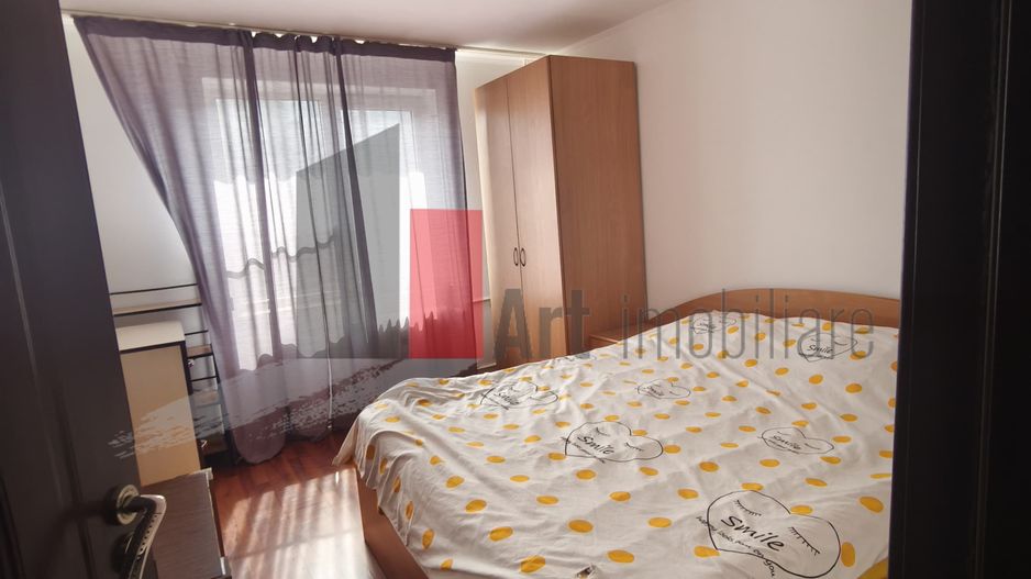 Apartament 3 camere Crangasi - Poză 2