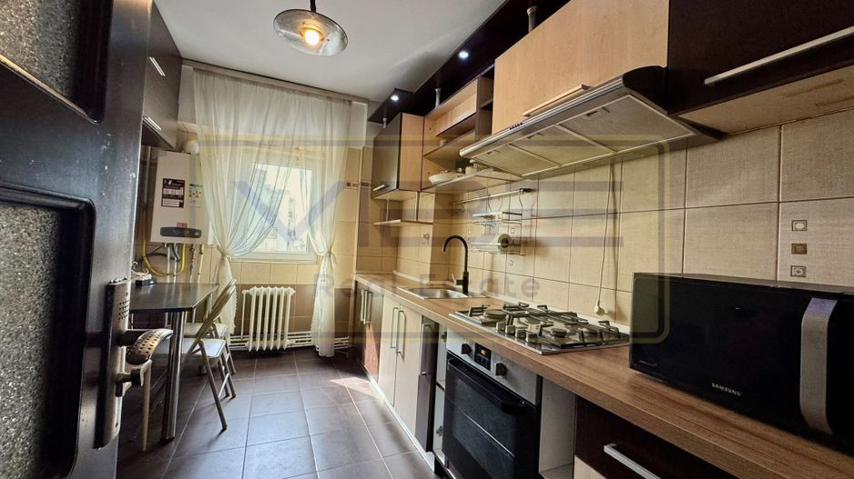 Apartament 3 camere 2 bai Centru -Blv Independentei - Poză 11