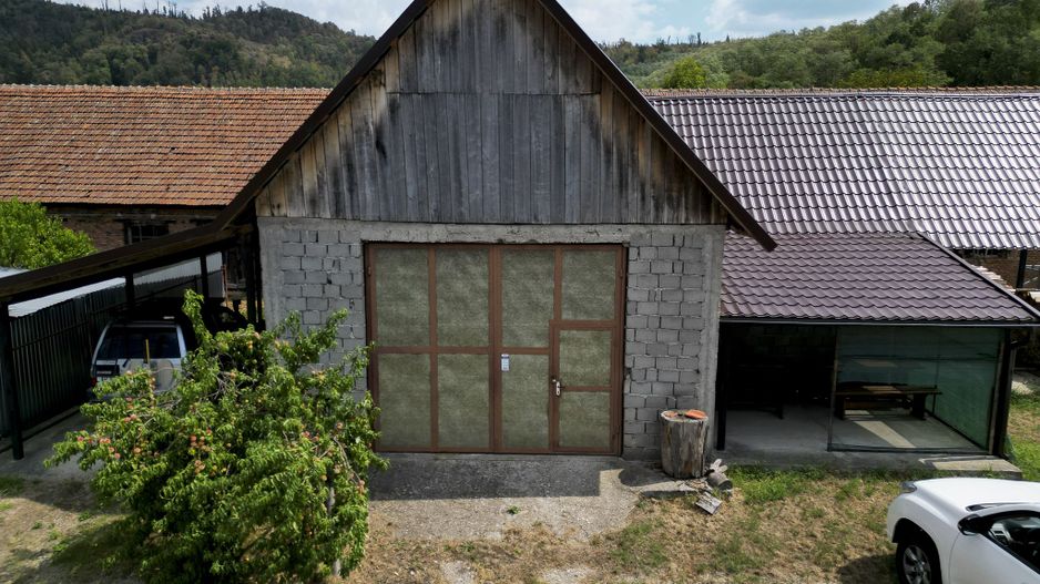 Casă tip duplex cu teren generos în Dezna - Poză 14