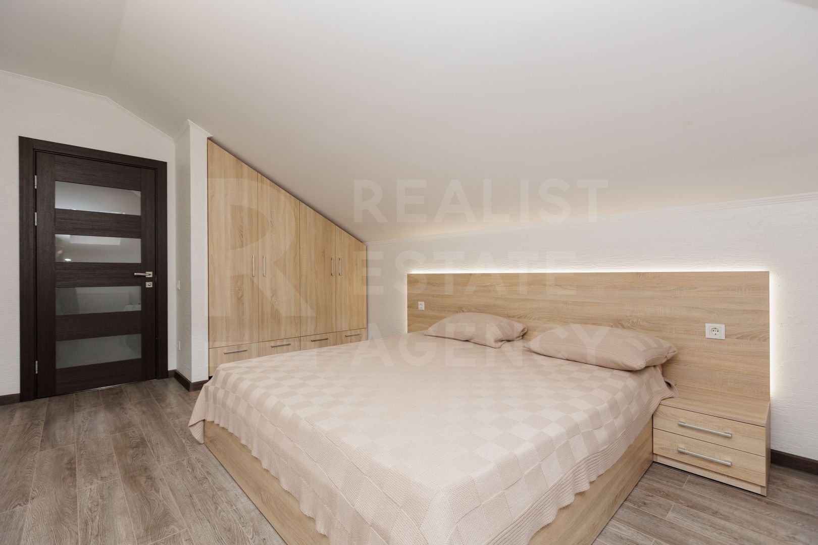 Vânzare, apartament, 2 camere, str. Petru Ungureanu, Cricova - Poză 6