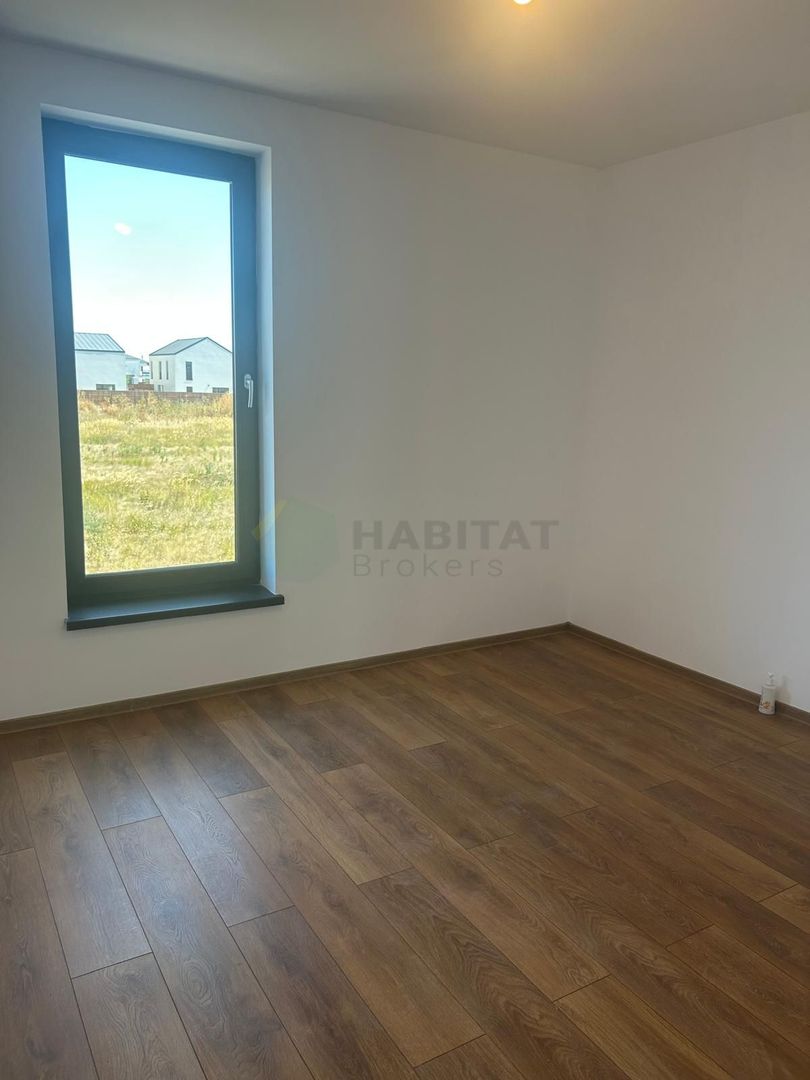 Casă modernă de vânzare /4 camere/ Strada Alexandru Ioan Cuza - Poză 12