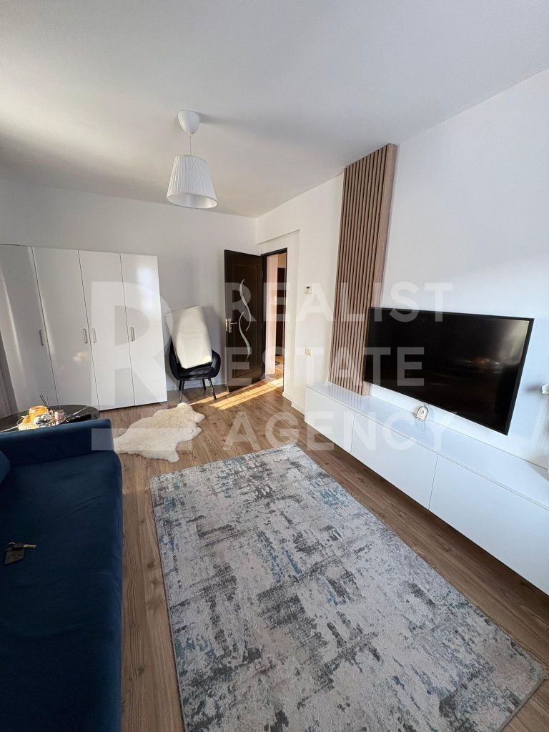 Vânzare, apartament cu 3 camere în zona Militari Residence - Poză 1