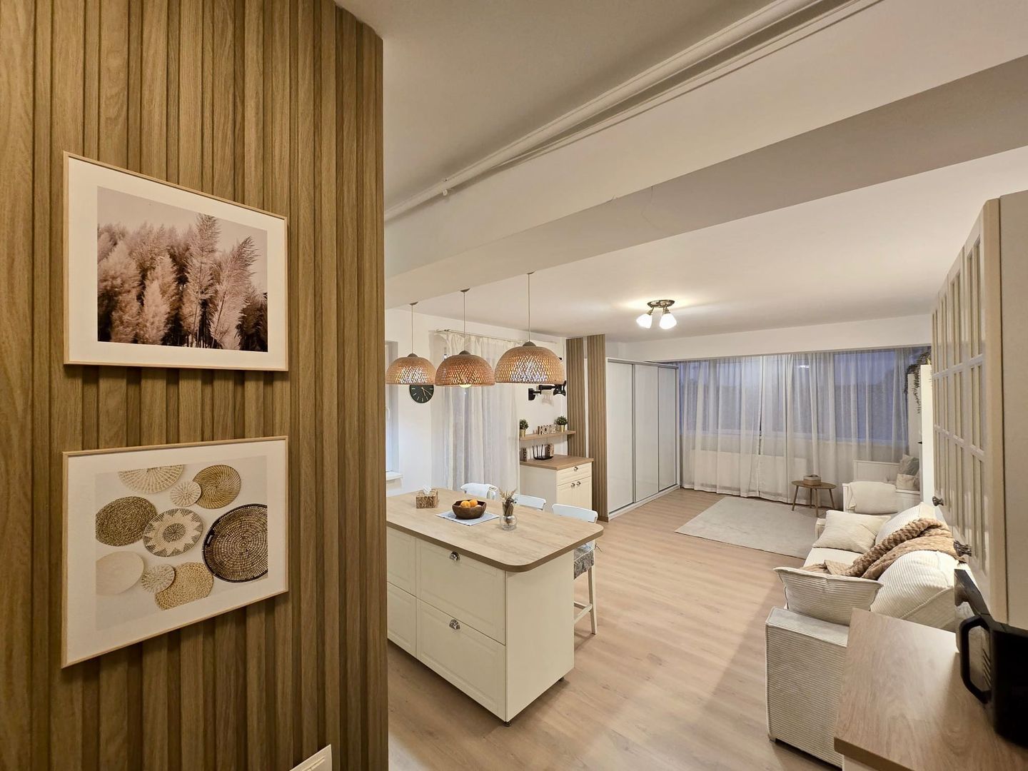 Andronache | Apartament 3 camere | De Vânzare - Poză 1