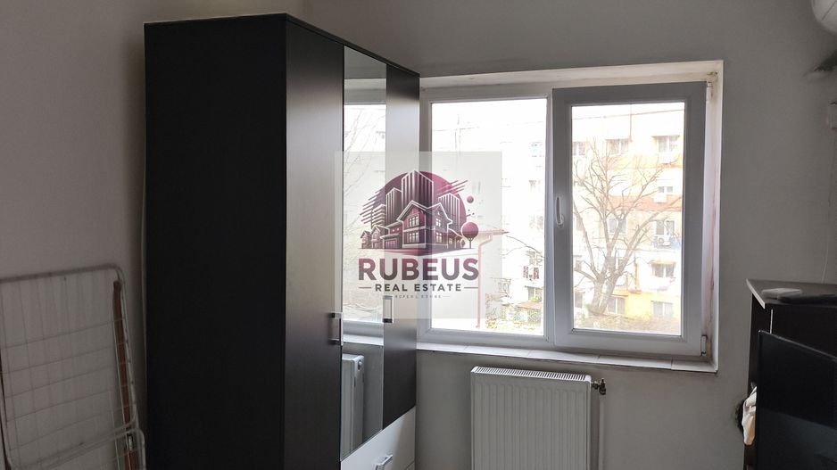 Mic la întreținere, bun la randament: apartament în Orșova - Poză 32