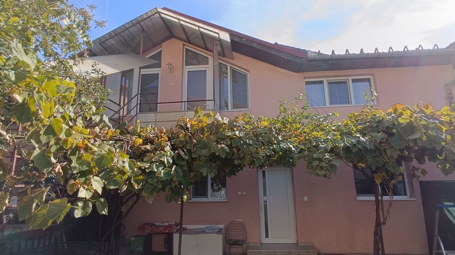 Apartament de închiriat la curte comună chiar în Complexul Studențesc - Poză 3