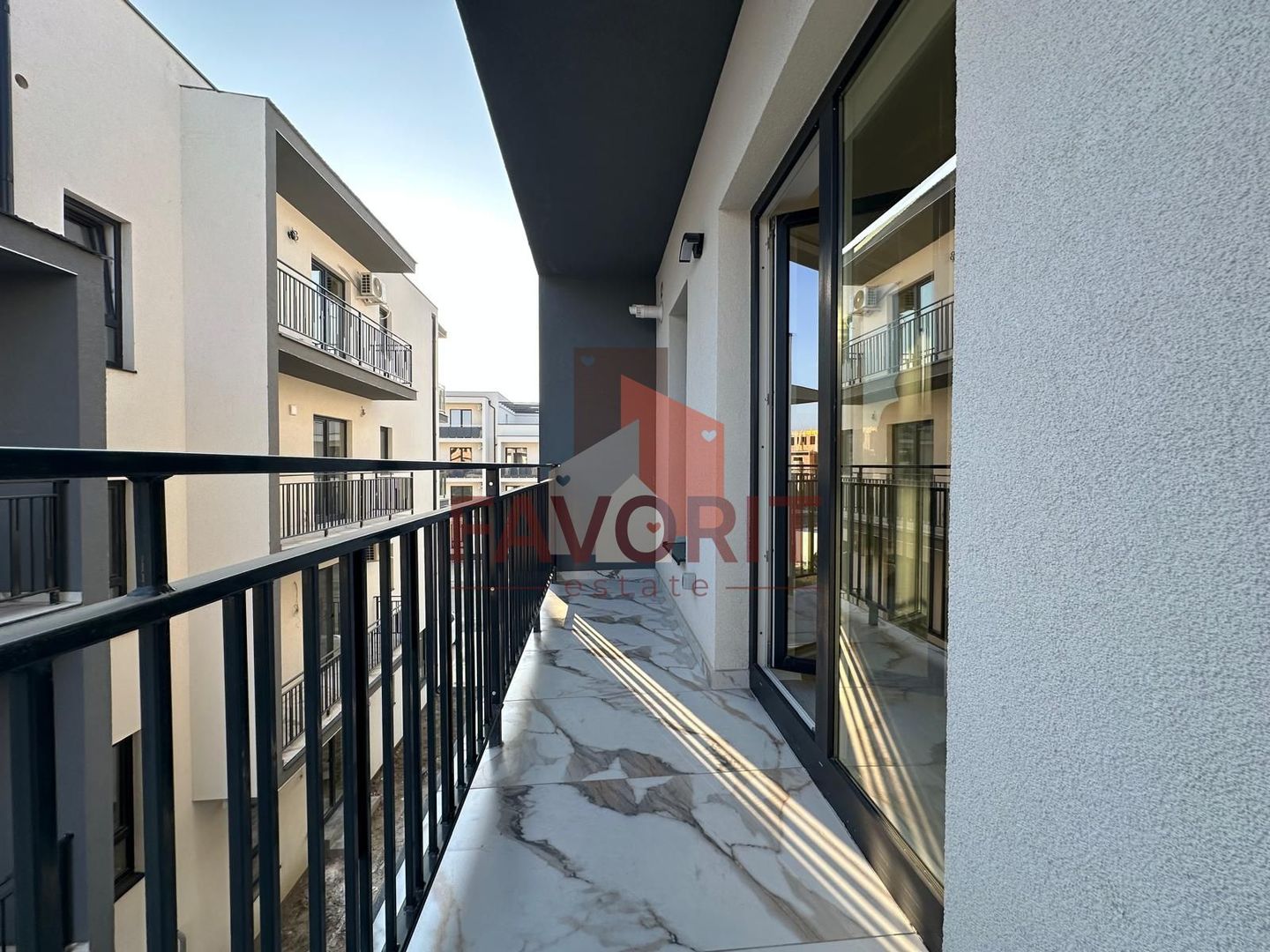 2 camere| etaj intermediar | centrala proprie | bloc nou | loc parcare - Poză 8