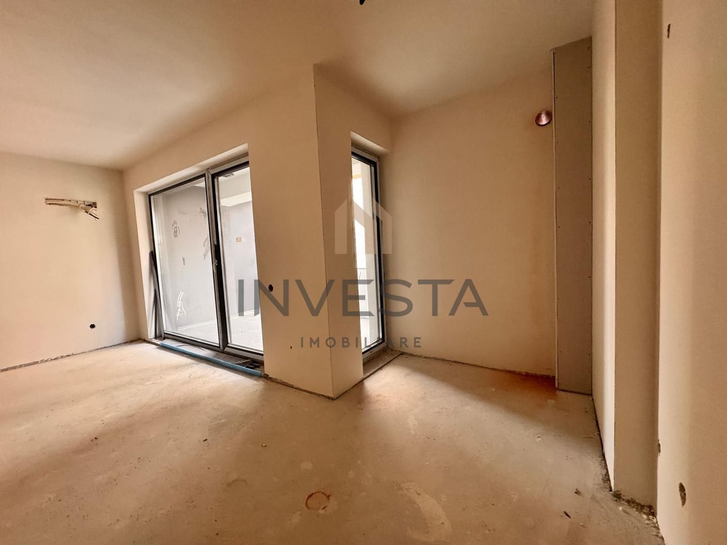 APARTAMENT BLOC NOU CU PARCARE SUBTERANA ETAJUL 2! - Poză 3