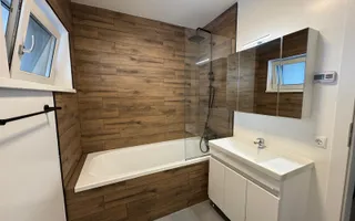 Casa individuala 114 utili 4 camere 2 bai si curte 215 mp in Selimbar - Poză 13