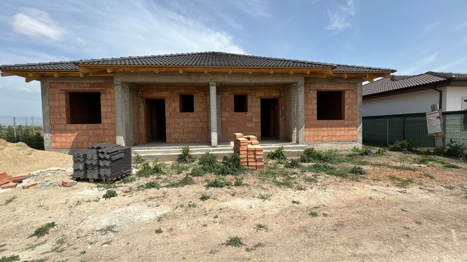 Duplex pe parter 3 camere, terasa spatioasa, 2 km de Timisoara - Poză 2