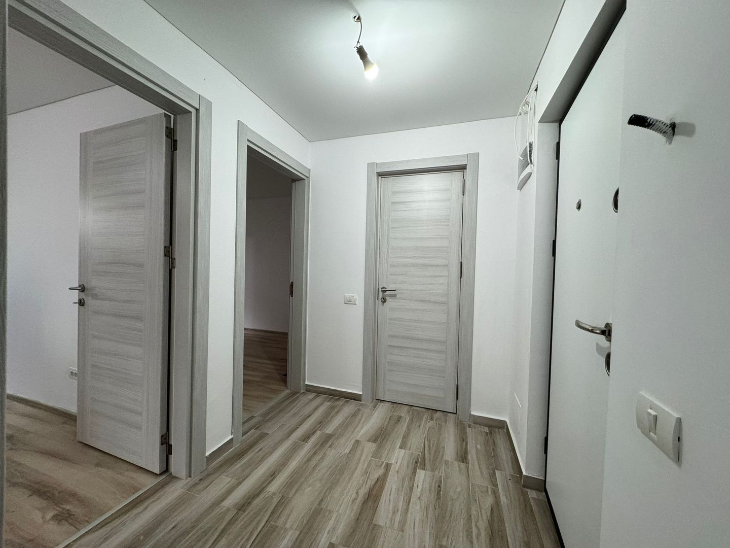 2 camere decomandate de vanzare- Gata de mutare! - Poză 7