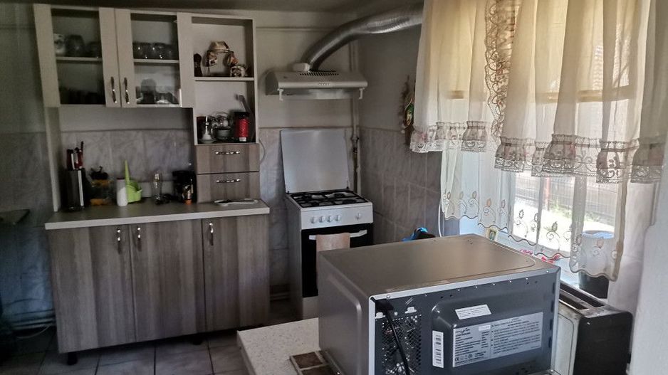 Vanzare casa Calea Campulung - Poză 3