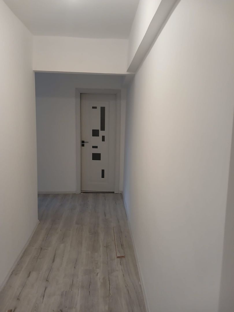 Apartament 3 camere de vanzare Pacii - Poză 1