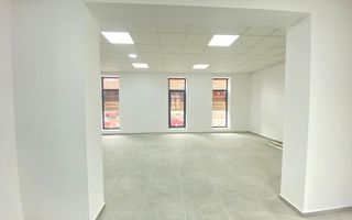 Spatiu comercial sau pentru birouri 150mp utili central, spre piata - Poză 4