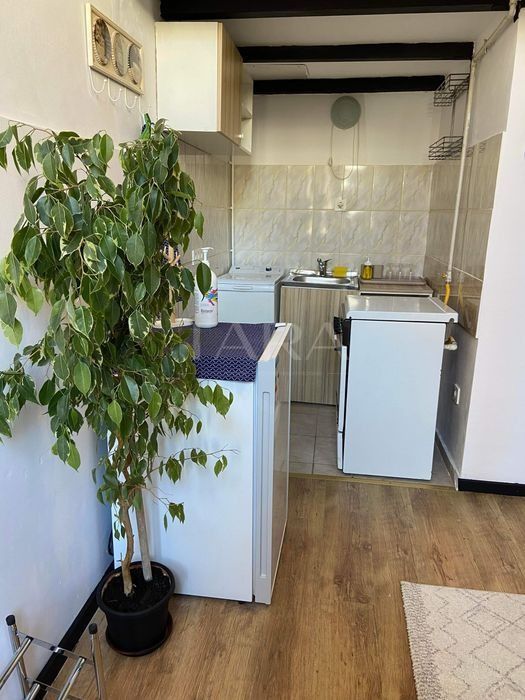 Garsonieră în centrul Clujului, zona Pita Unirii. - Poză 5