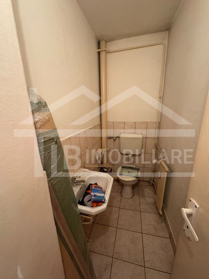 Apartament cu 3 camere, 66 mp, decomandat, Zona Fortuna - Poză 9