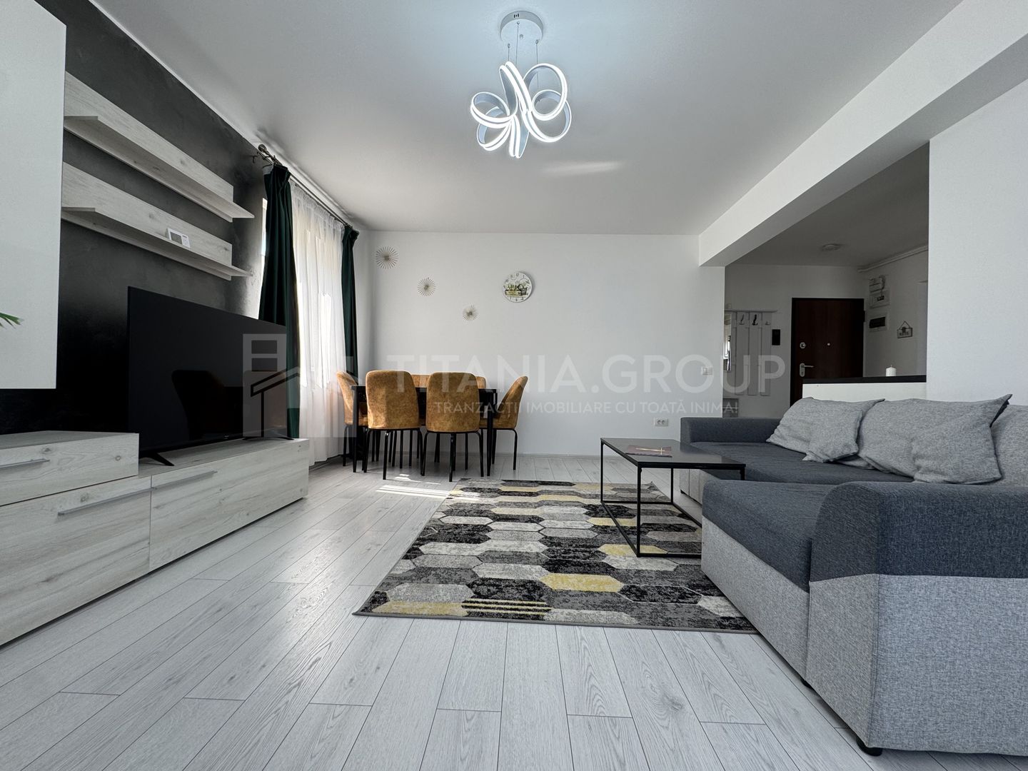 Apartament 2 camere, parcare, boxa,  aer conditionat, Top City Coresi - Poză 1