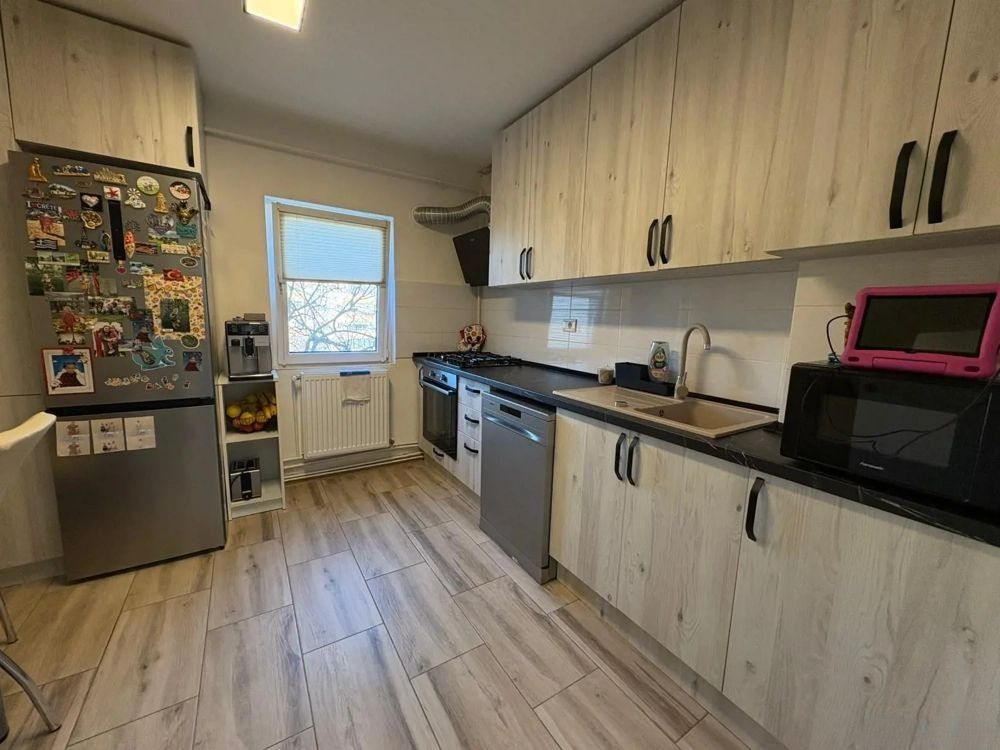 Aradului | 3 Camere | Decomandat | Etaj Intermediar. - Poză 5