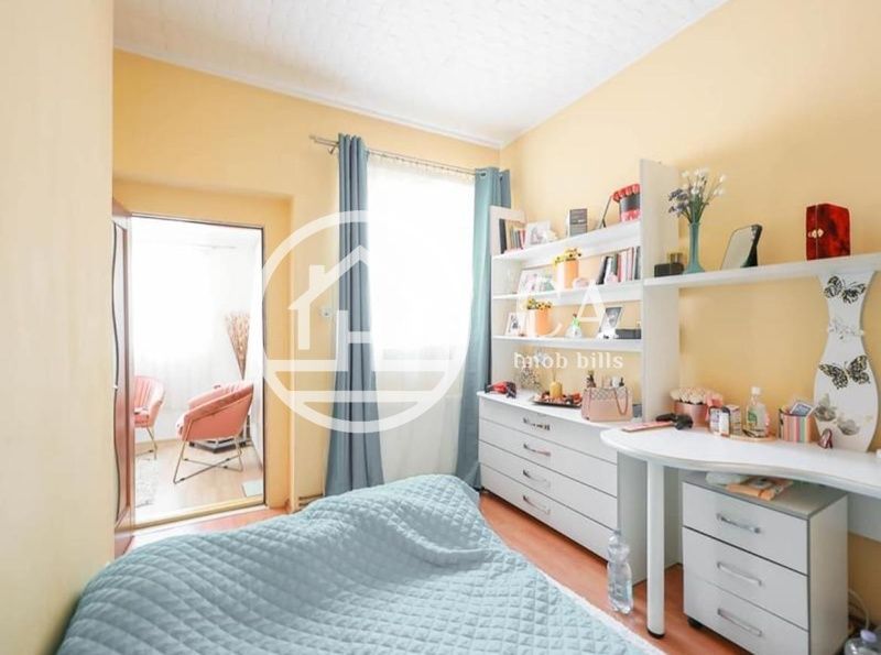 Apartament de vânzare la curte comună cu 3 camere, Ultracentral Oradea - Poză 7