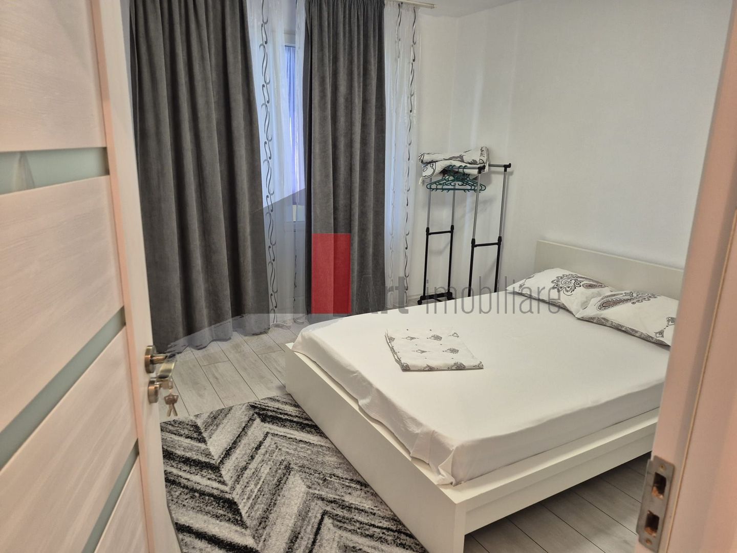 Apartament cu doua camere de vanzare-1 Decembrie 1918-Titan-Theodor Pallady - Poză 1