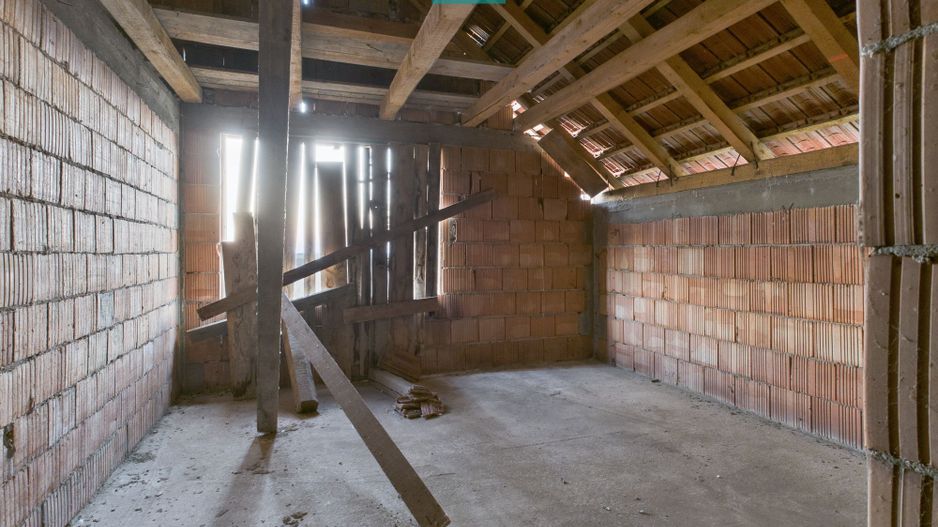 Proprietate impresionantă între Curtici și Macea - Poză 25