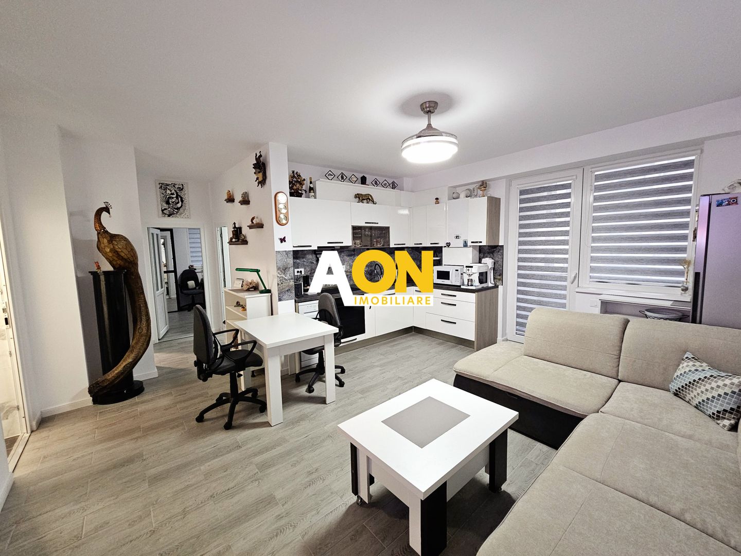 Apartament 3 camere, 2 bai, etaj 2, bloc nou, Ampoi 3 - Poză 1