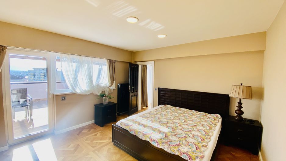 Penthouse confort lux,mobilat, utilat, garaj subteran, aer conditionat - Poză 20