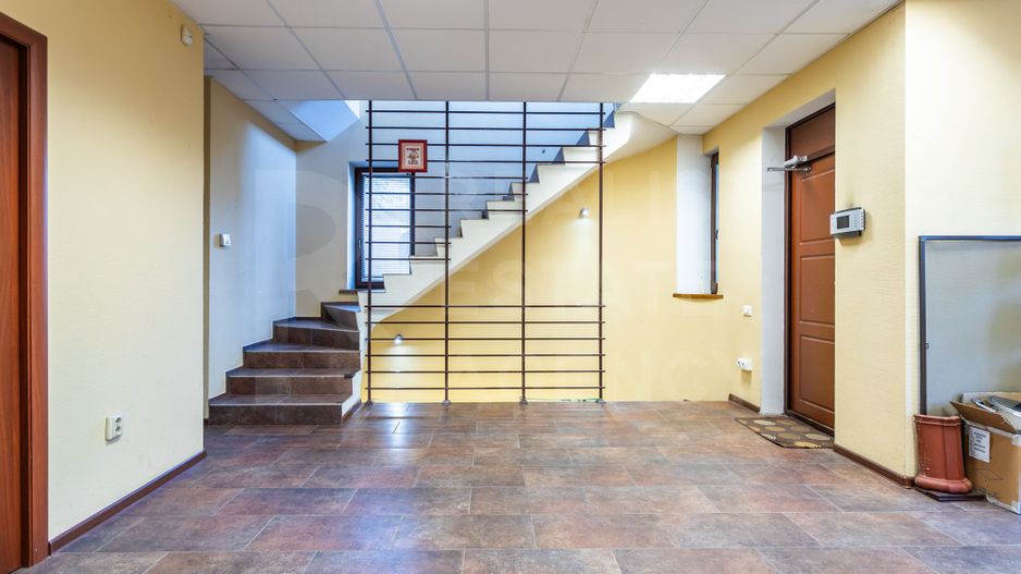 Vanzare spatiu comercial de 256 m2 în centrul capitalei - Poză 19