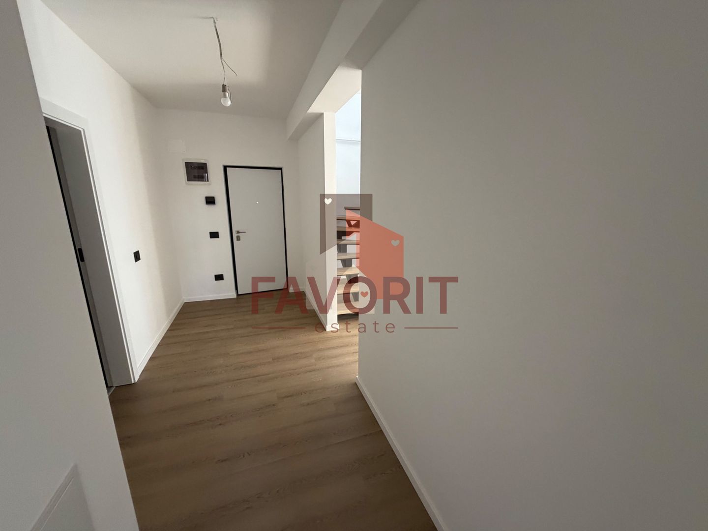 Apartament cu 4 camere pe 2 nivele. 108 mp utili. Comision 0% - Poză 10