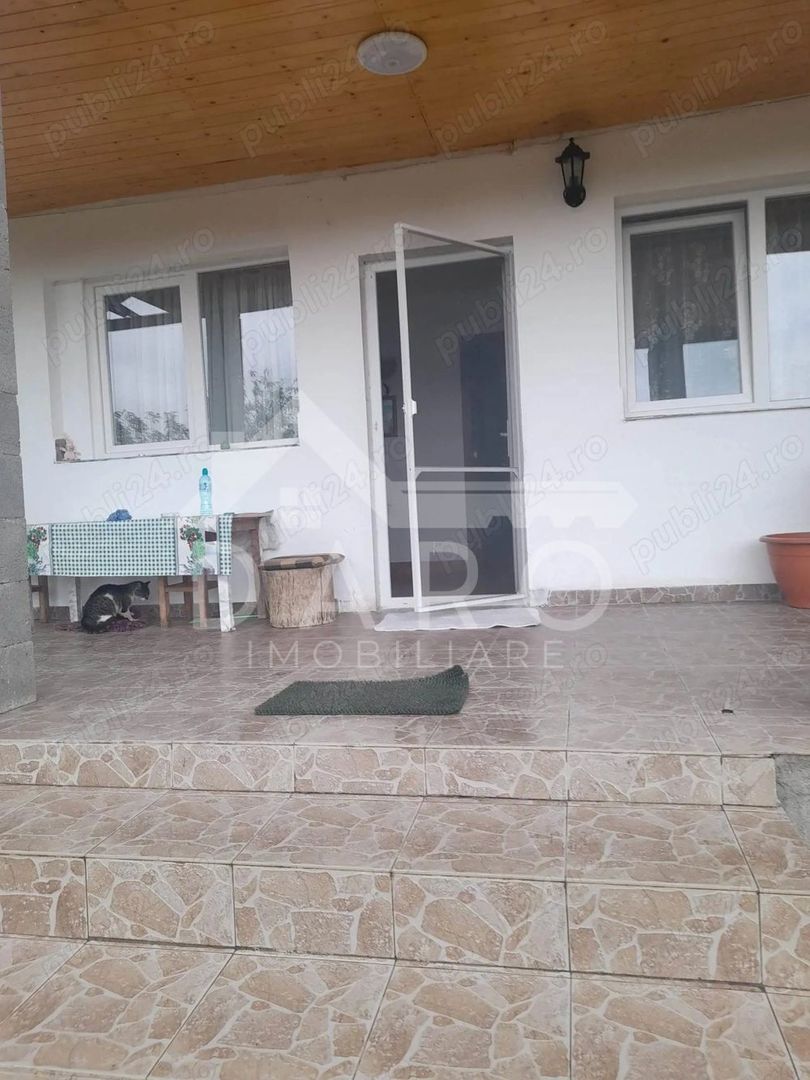 vând casă în Sângeorgiu de Mureș - Poză 1