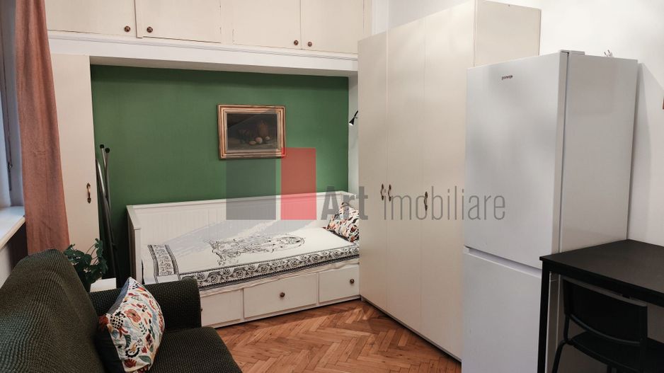 Garsoniera de inchiriat in zona Magheru (ultracentral) - Poză 2