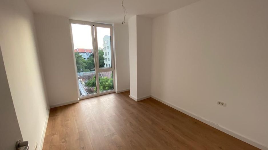 Apartament bloc nou 4 camere - Poză 7