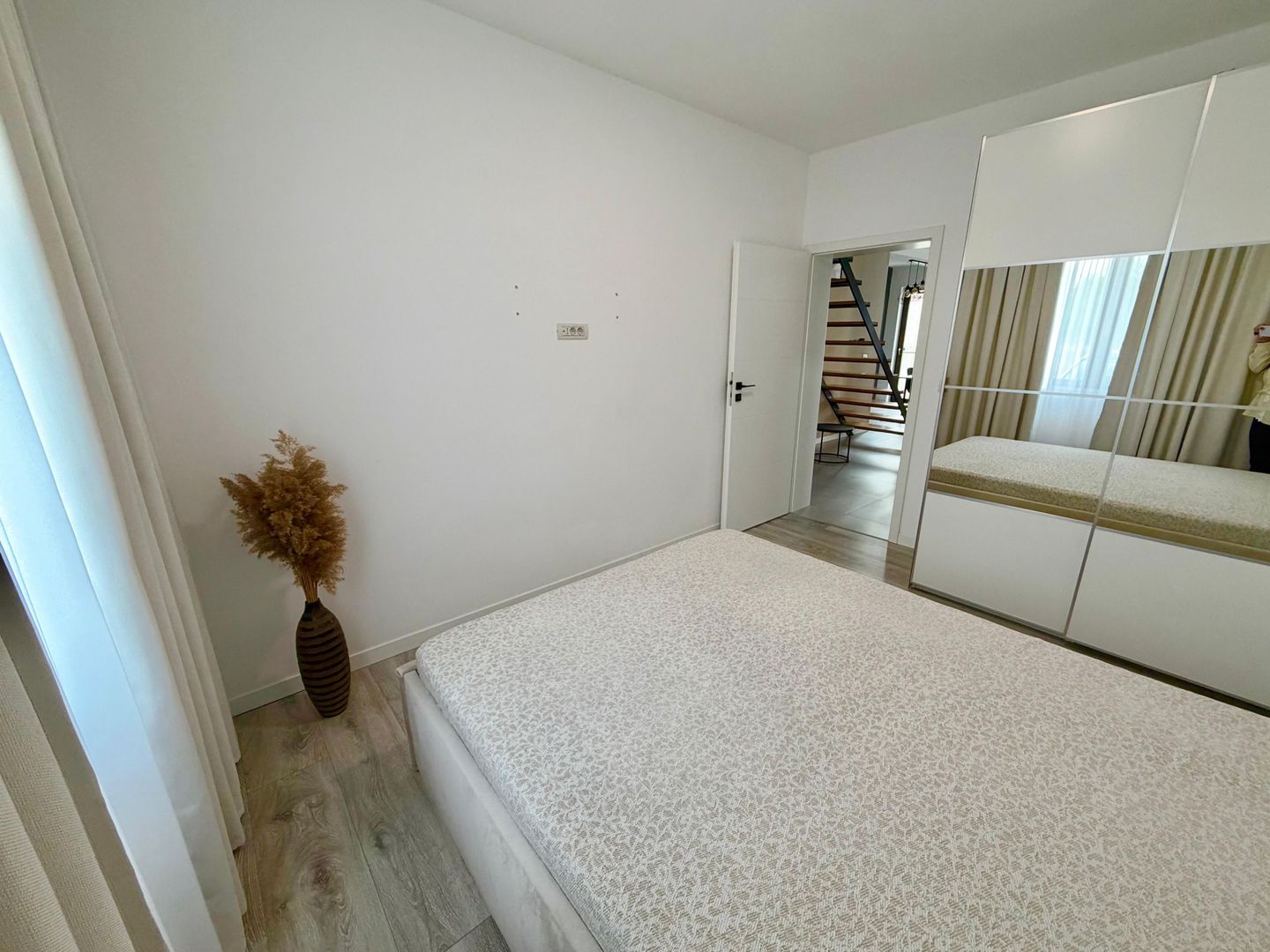 Casă tip duplex - 4camere - mobilata si utilata - Zona Est - Timisoara - Poză 10