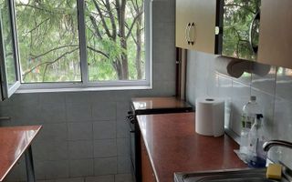 De inchiriat apartament cu 3 camere , Piata Sudului sector4 - Poză 12