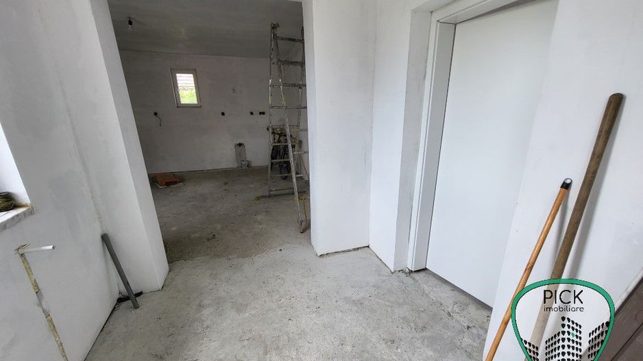 P 1104 - Casă singur în curte cu 2 camere  în Mureș, Sâncraiu de Mureș - Poză 4