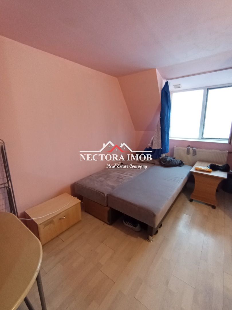 Garsoniera SPLAIUL CRISANEI Str. Poienitei 21mp in blocul portocaliu - Poză 1