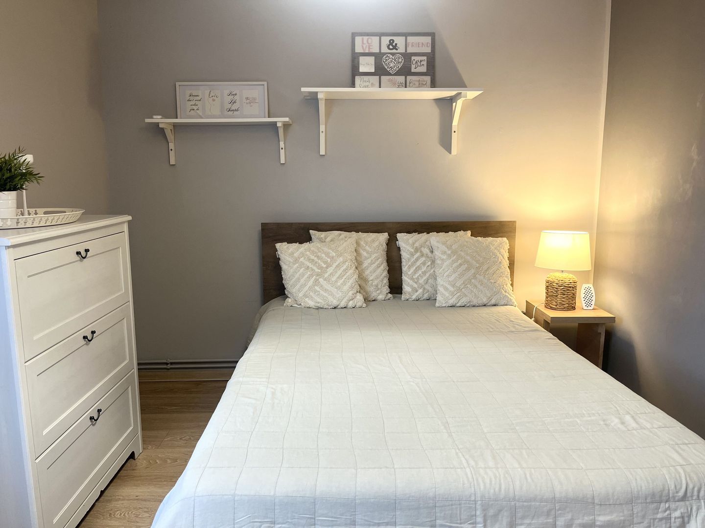 Tur virtual- 2 camere, chirie inclusă, doar 5 min de Piața Victoriei - Poză 7