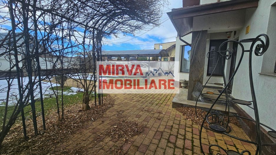 Vilă spațioasă Strejnicu S+P+1E+M, 8 camere, garaj, teren 595 mp - Poză 5