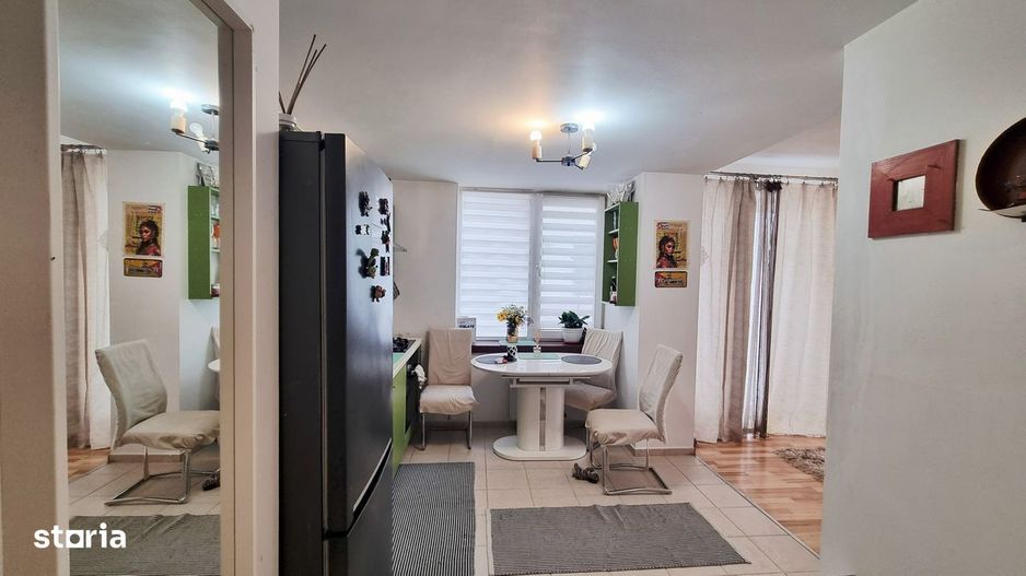 Apartament 3 camere de vanzare in Rose Garden - Poză 2