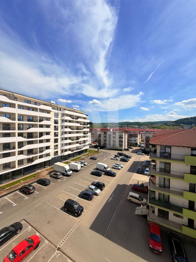 Apartament finisat  / etaj intermediar / Zona Eroilor - Poză 11