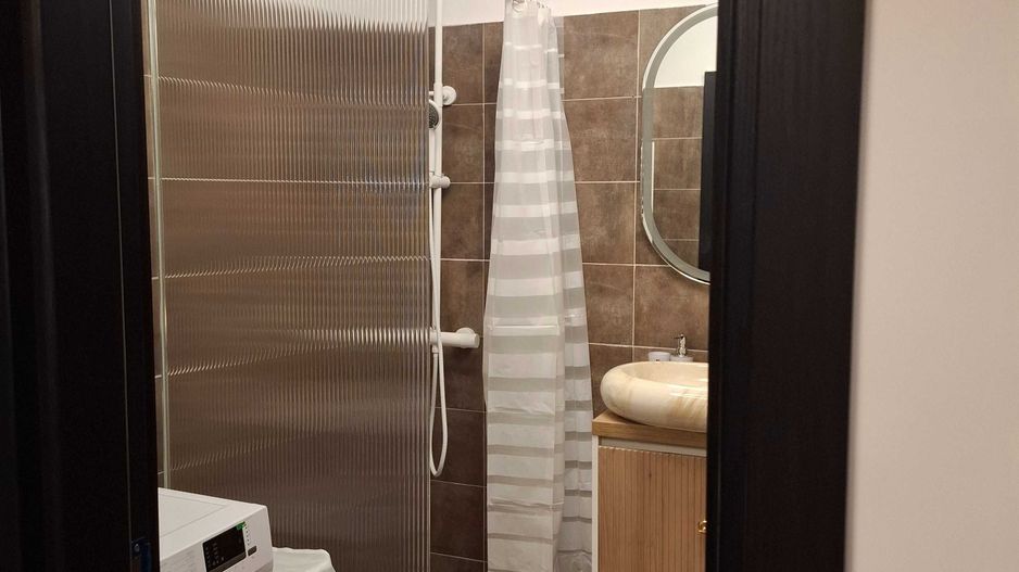 Garsoniera noua, prima inchiriere, parcare + boxa, Pallady, cat friendly - Poză 6