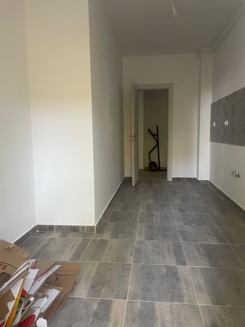 Apartament 3 camere,fix langa metrou,complex cu piscina - Poză 6