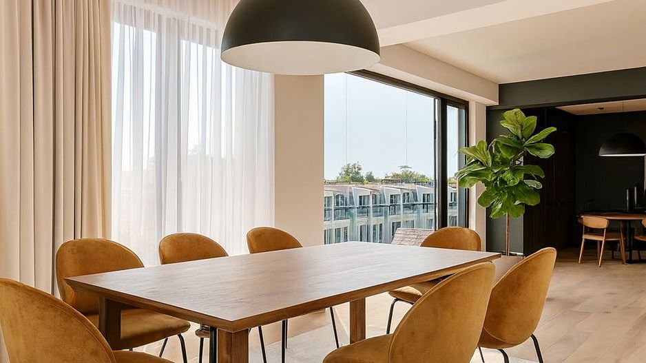 Penthouse cu 4 camere și rooftop de 100 mp - Poză 2