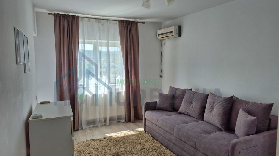 Inchiriez apartament 1 camera decomandat Tatarasi - Aurel Vlaicu - Poză 1